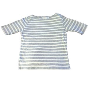 Max studio medium arm length tee shirt